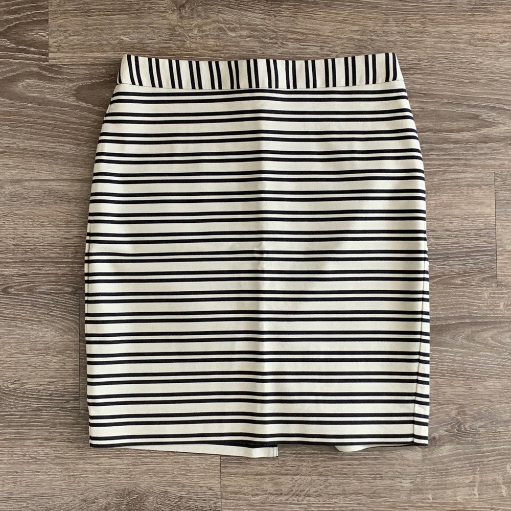 LOFT Black and Cream Striped Pencil Skirt
